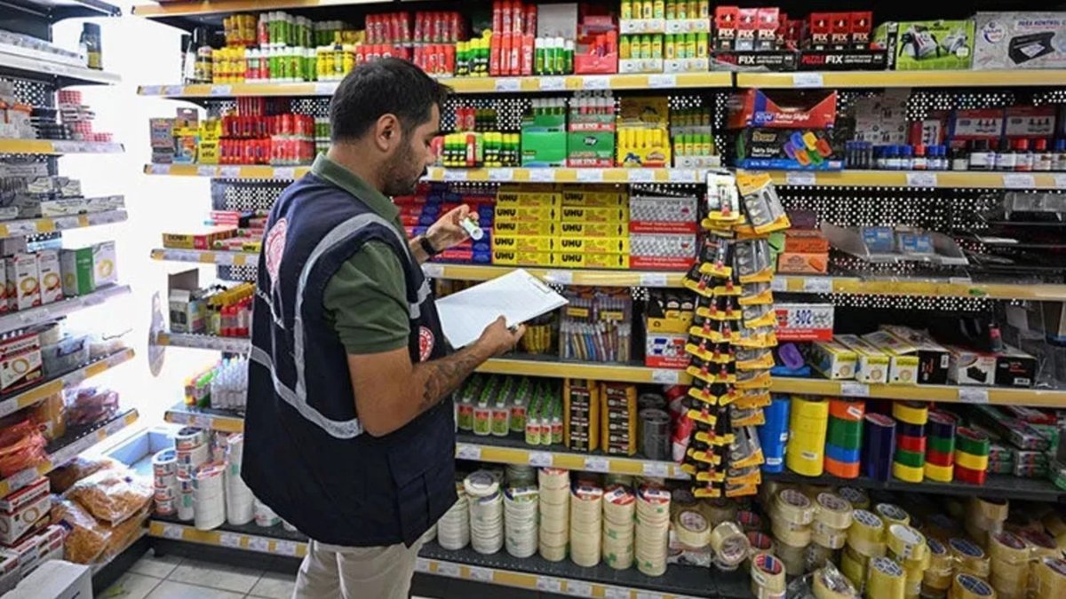 Ticaret Bakanlığı açıkladı: Bir kırtasiye ürününün satışı yasaklandı