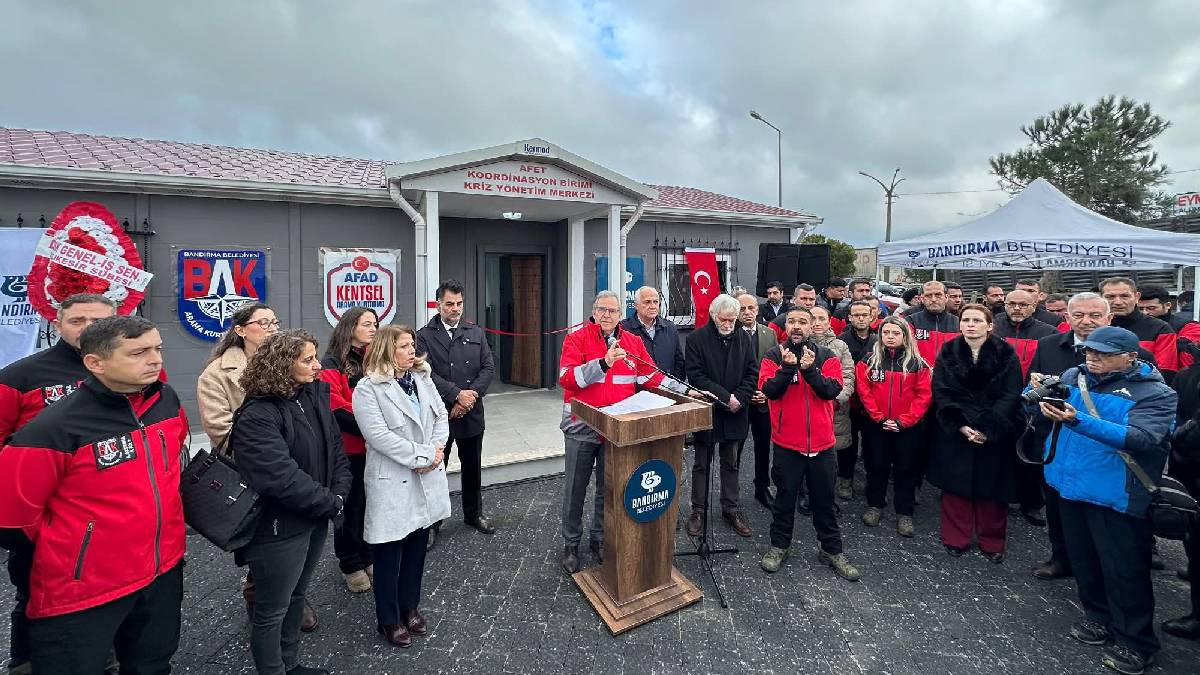 Bandırma Belediyesinden afetlere karşı güçlü adım: Afet Koordinasyon Birimi Ve Kriz Yönetimi Merkezi açıldı