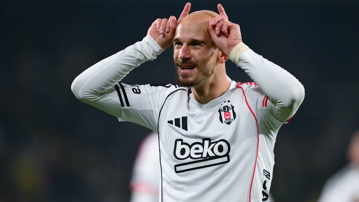 Cerny, Kadıköy'ü boş geçmiyor