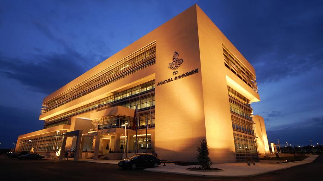 AYM’den çalışan herkesi ilgilendiren 'yüz kızartıcı suç' kararı