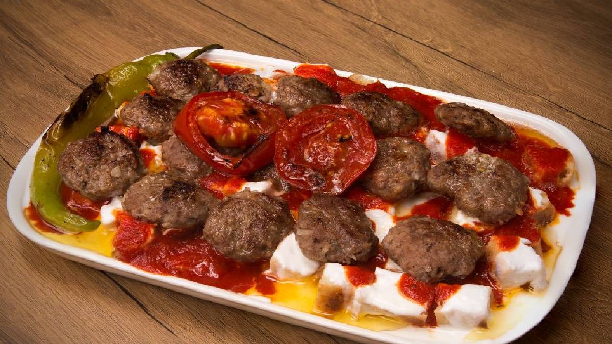 Eskişehir'in meşhur lezzeti: Pratik Balaban Köfte Tarifi