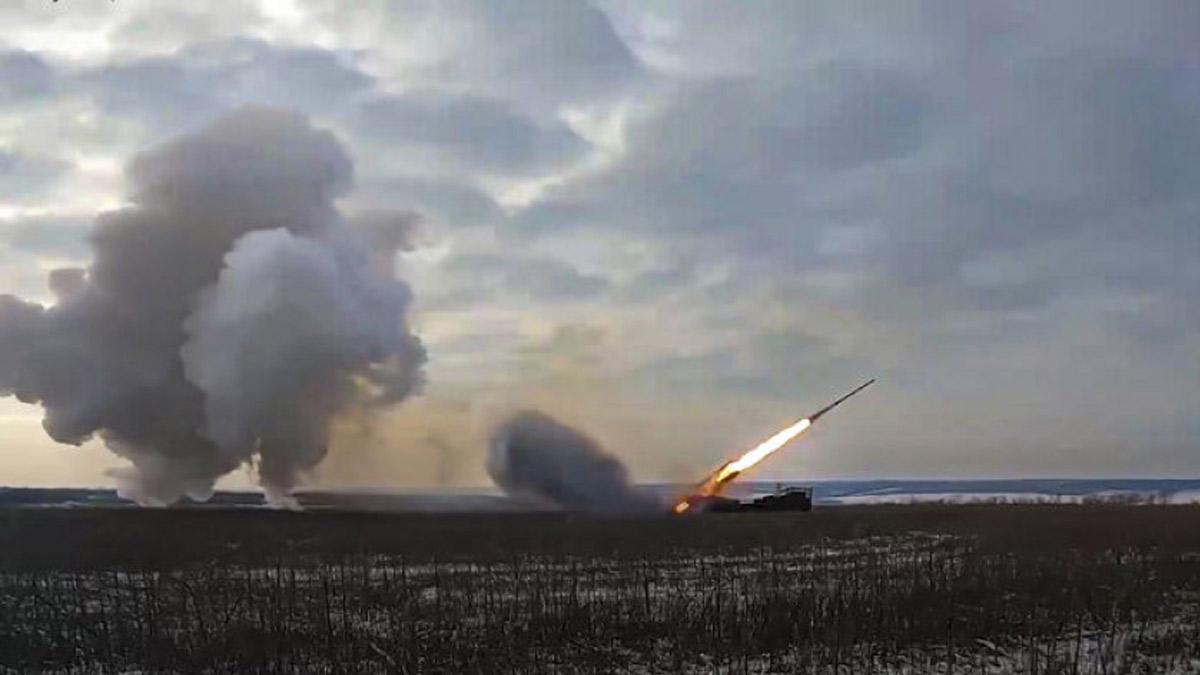 Ukrayna Rus ordusuna ait keşif uçağını vurduğunu duyurdu