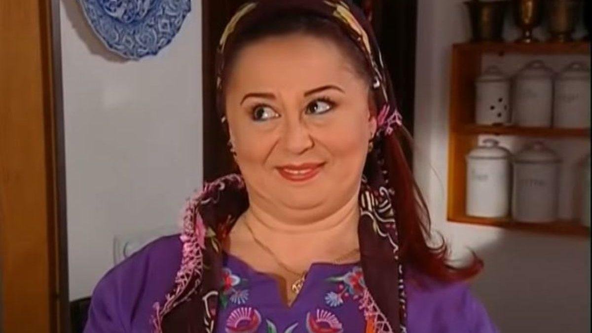 Selena dizisinin Müstesna’sı Parla Şenol yıllar sonra itiraf etti! Hades ile arası bozulmuş: "Ortak sahne yazmadılar"