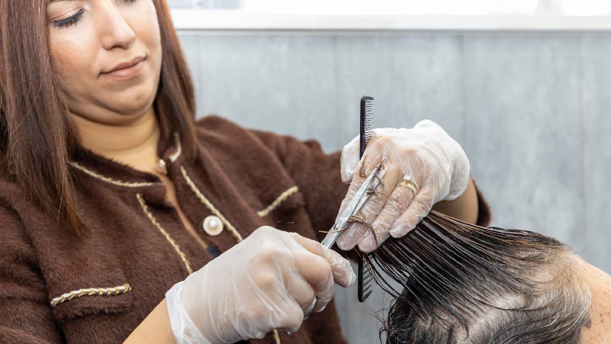 Büyükşehir Mobil Kuaför aracı 30 bini aşkın vatandaşa ulaştı