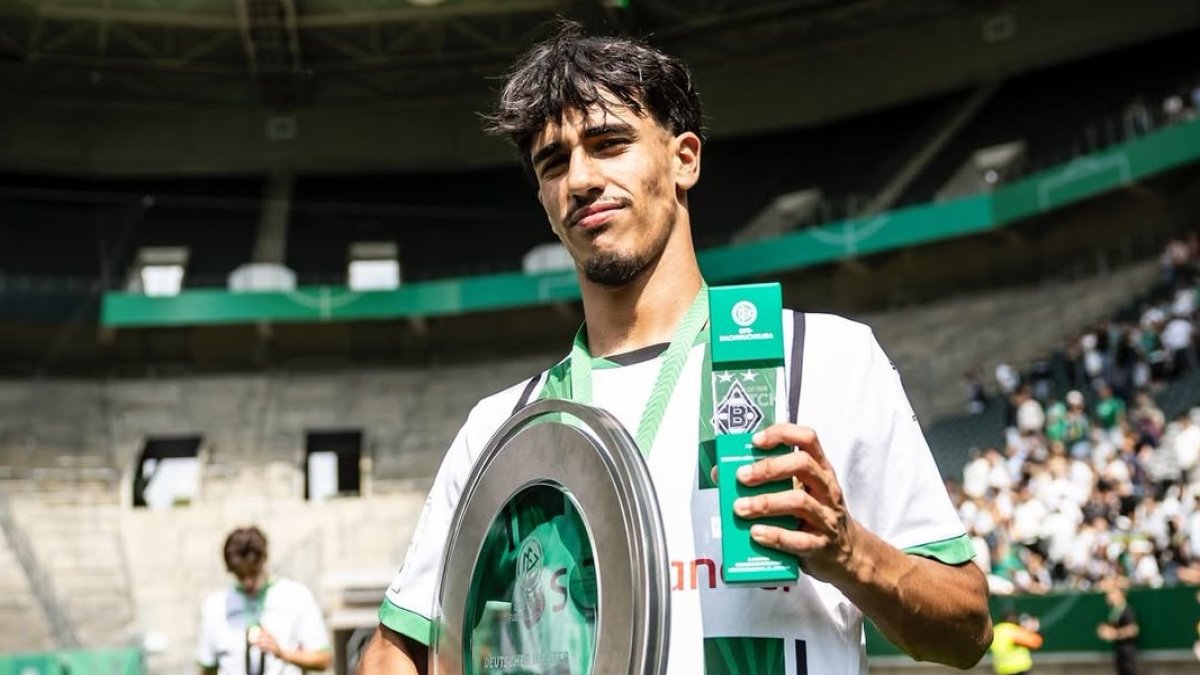 Galatasaray’a gençlik aşısı: Sarı-kırmızılılar 17 yaşındaki genç yıldızı kadrosuna katıyor