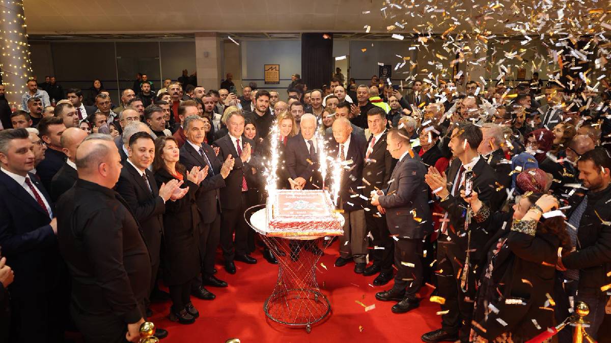 Büyükşehir ailesi yeni yılı birlikte kutladı