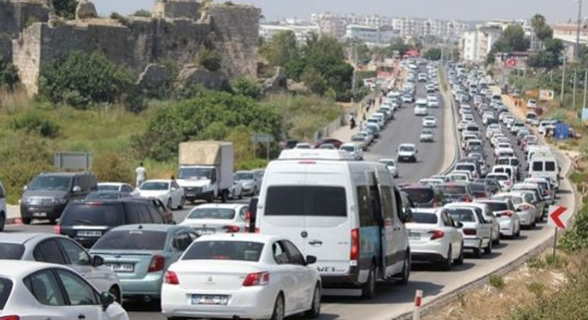 Türkiye'nin "en tehlikeli yolu" tarihe karışıyor: 12 saatlik yol 5 saate iniyor