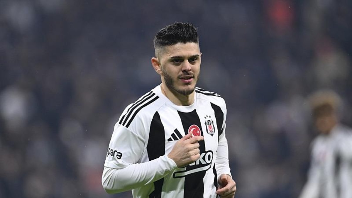 Trabzonspor'a bir Beşiktaşlı daha: Bordo-mavililer Rashica için harekete geçti