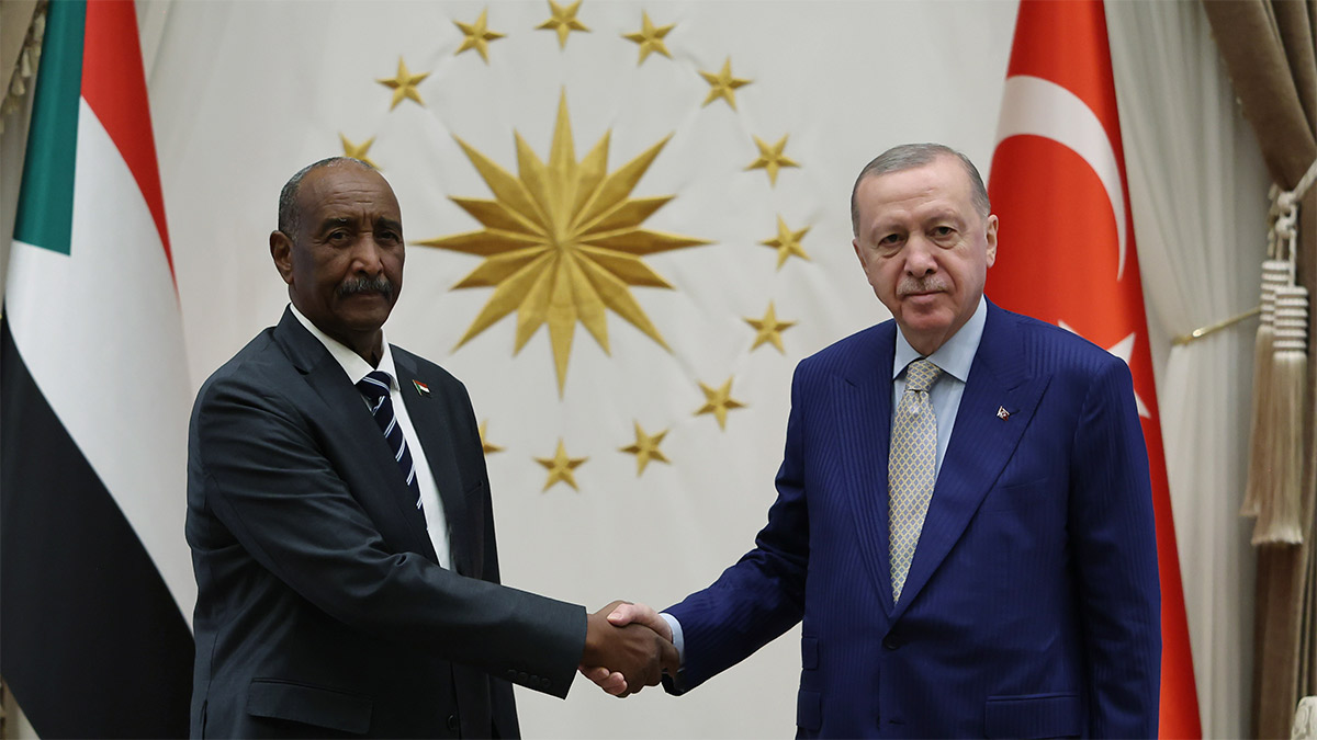 Erdoğan, Sudan Lideri el-Burhan ile görüştü