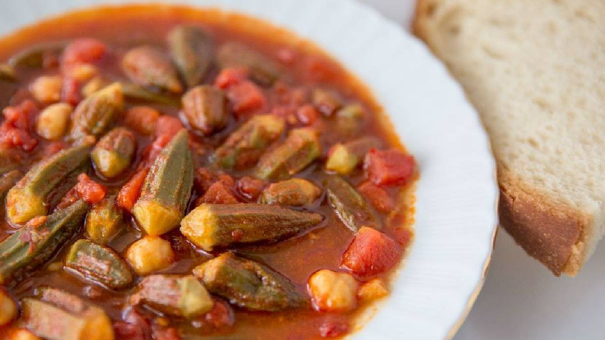 Bamya sevmeyen kalmayacak! Salyalanmayı önleyen tüm püf noktalarıyla efsane tarif