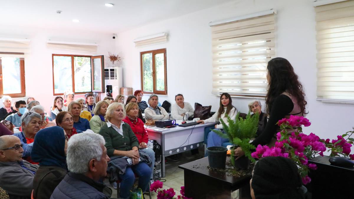 Büyükşehir’den yaş almış bireylere evde çiçek yetiştiriciliği eğitimi