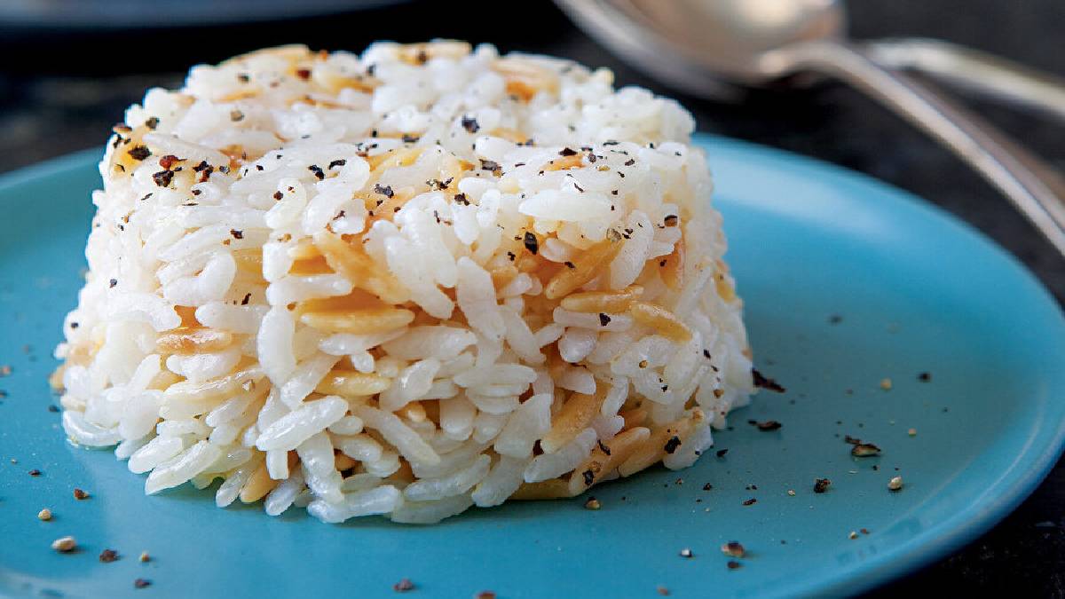 Lokanta usulü tane tane dökülen pirinç pilavı! Sırrı bu yöntemde saklı...