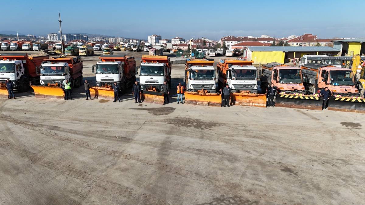 Büyükşehir Ekipleri karla mücadeleye hazır