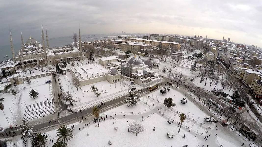 Yılbaşında 54 il için kar alarmı: Aralarında İstanbul ve Ankara da var