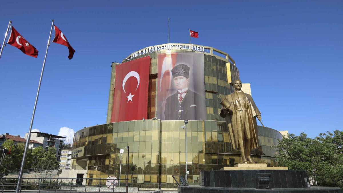 Başkan Çerçioğlu’nun müjdesiyle Orta Mahalle’de kentsel dönüşümün 1. etabı başlıyor