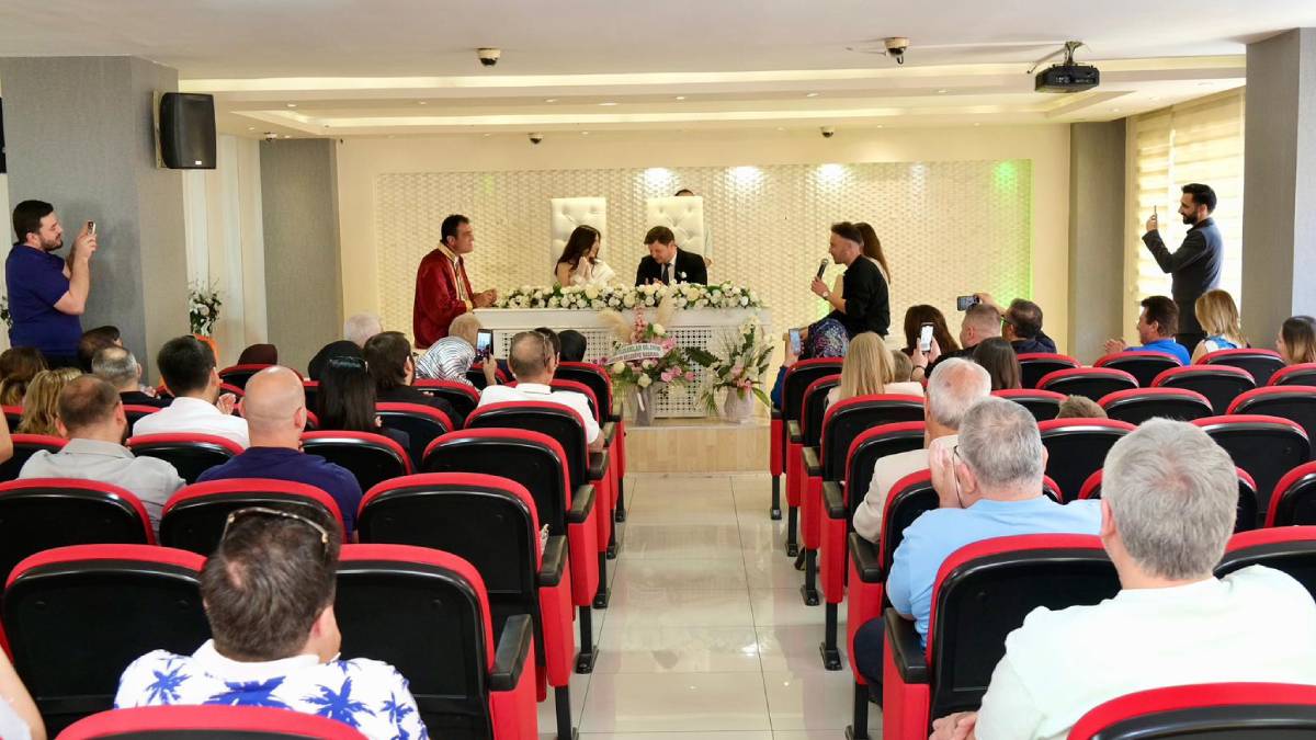 2025 yılında 871 çiftin nikahı kıyıldı