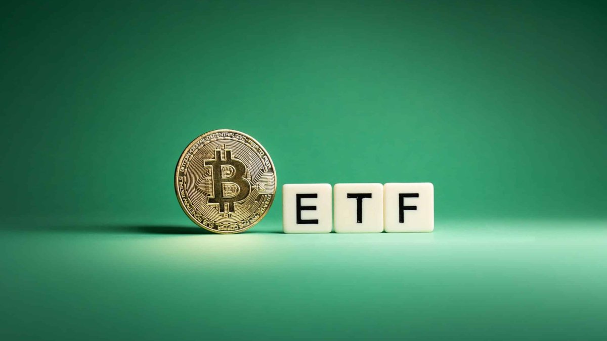Bitcoin ETF’lerinde yıl sonu çıkışı: Beş günde 825,7 milyon dolar