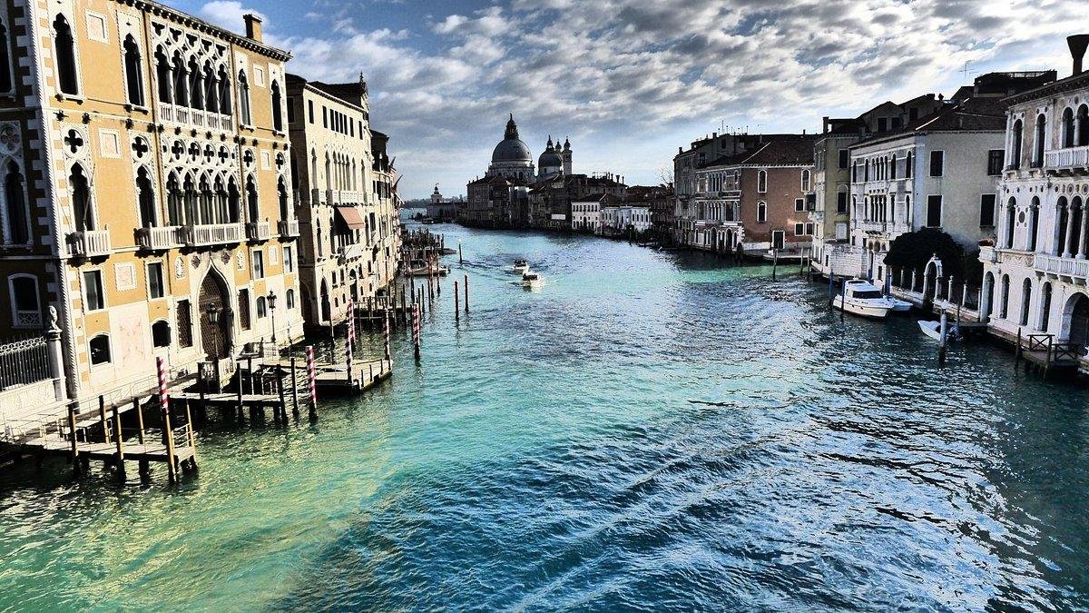 Venedik sulara mı gömülüyor? 118 adalık dev şehir için korkutan uyarı