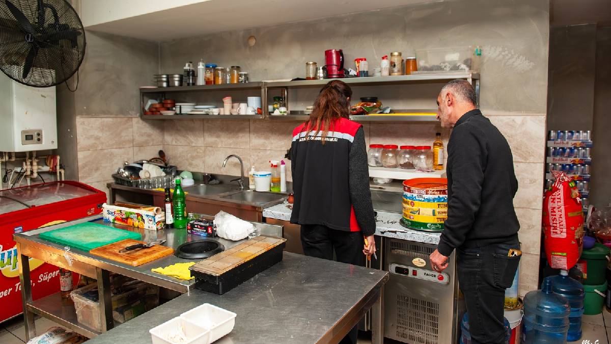 Karşıyaka’da eğlence mekânlarına yılbaşı denetimi