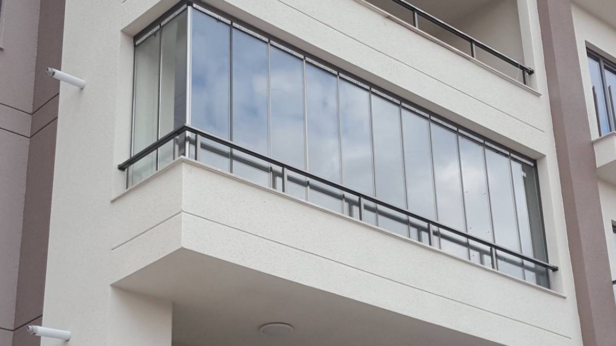 Apartman sakinlerini ilgilendiren karar: Yargıtay’dan cam balkonlara sınır