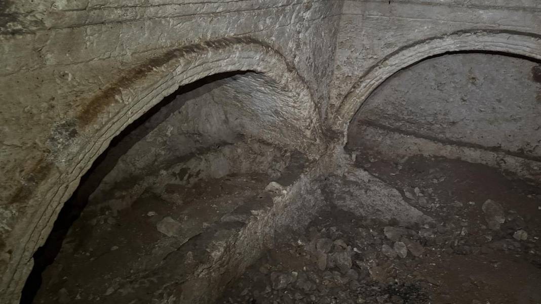 Adıyaman'da 1800 yıllık kubbeli mezar odası