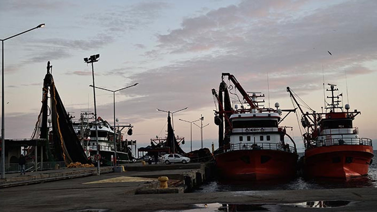 Sinop’ta fırtına önlemi: Motokuryelere trafik yasağı