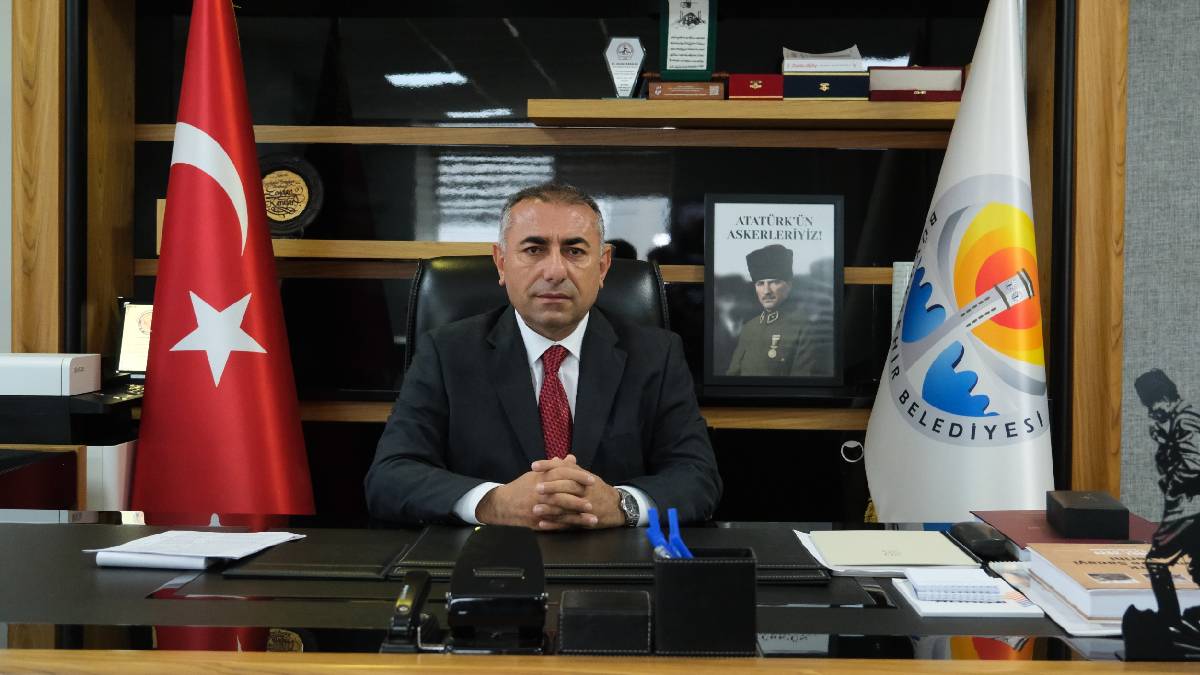 Adana Büyükşehir Belediyesi Başkan Vekili Güngör Geçer'in yeni yıl mesajı