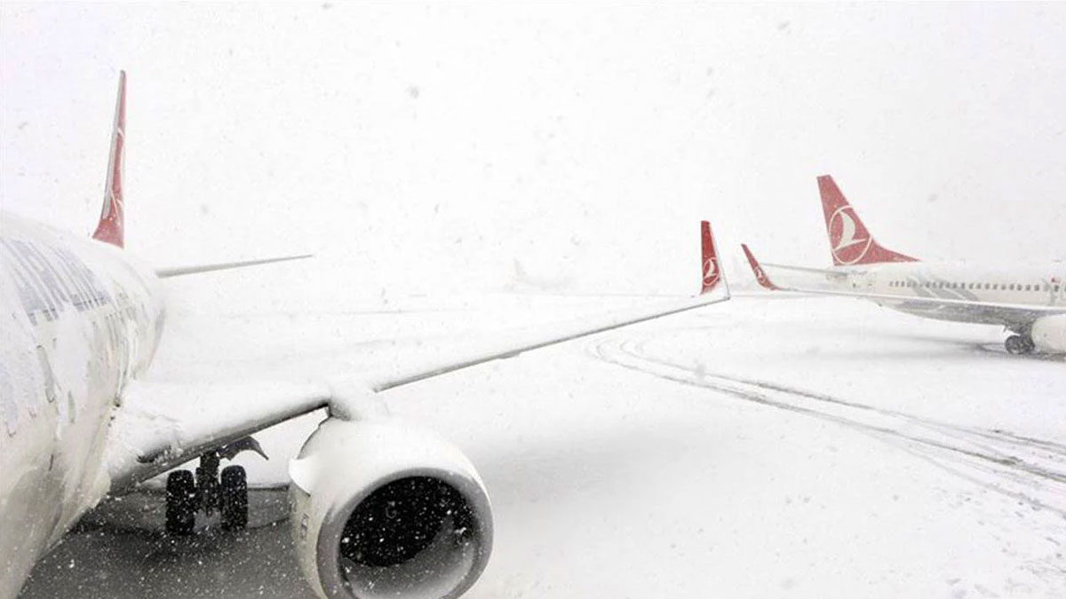 Kar ve tipi hava ulaşımını vurdu: 3 kentte uçuşlar iptal