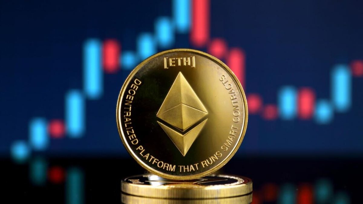 Ethereum balinasından 2026'ya güçlü mesaj: 1,8 milyar dolarlık birikim!
