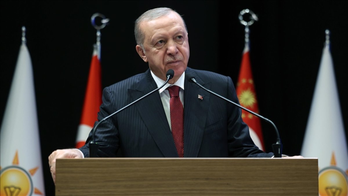 Erdoğan'dan 2026 mesajı: Laf yerine iş, polemik yerine icraat yapacağız
