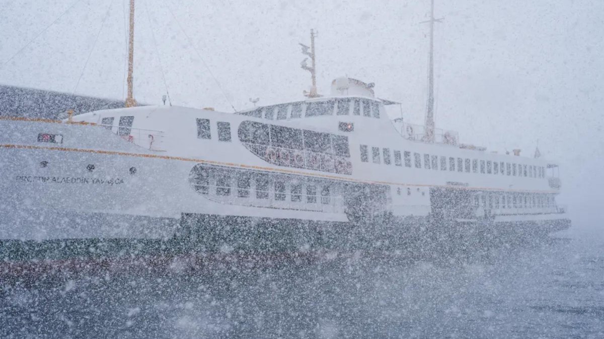 İstanbul'da bazı vapur seferleri iptal edildi