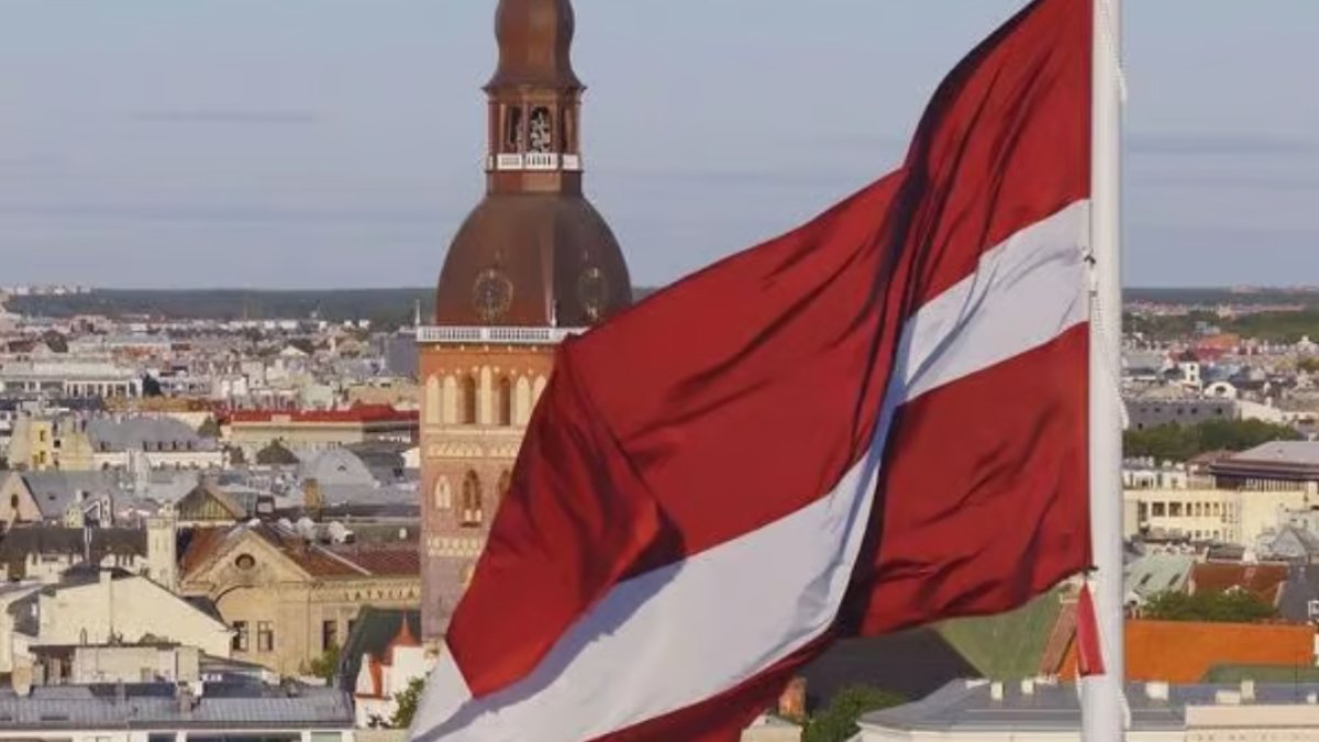 Letonya'da Rusça konuşmak yasaklandı