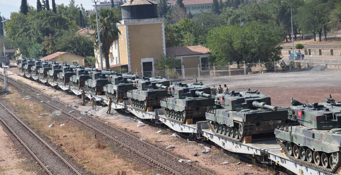 İstanbul'dan İslahiye'ye tank sevkiyatı sürüyor
