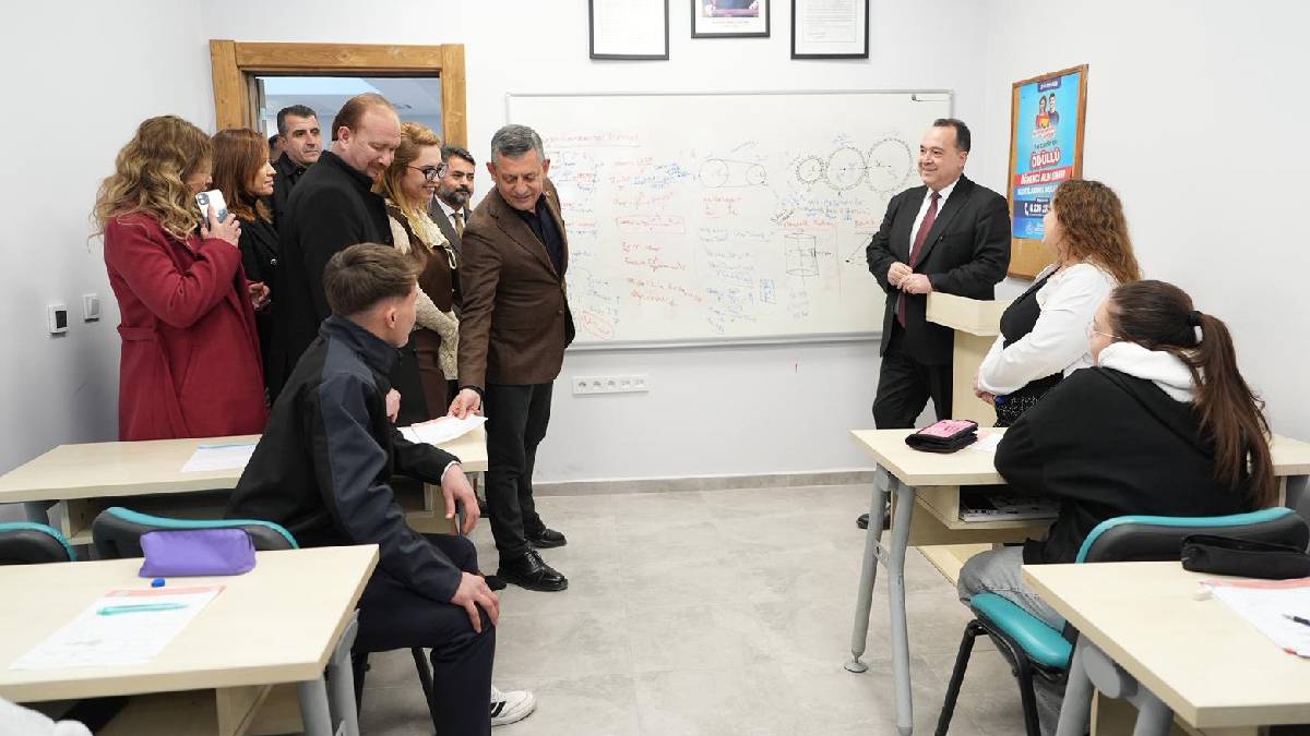 Manisa Büyükşehir'in Saruhanlı’ya kazandırdığı dev yatırımlar törenle halkın hizmetine sunuldu