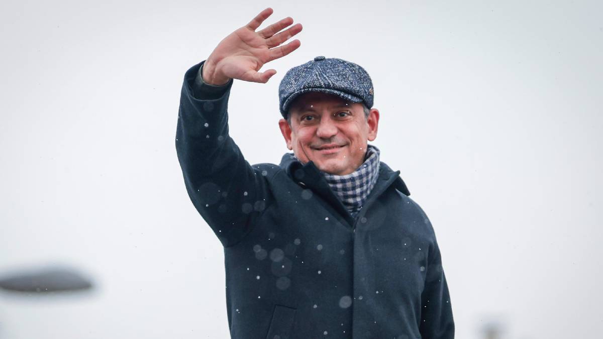 Özel'den iktidara tepki: Trump’ın düzeni dünya düzeni olamaz