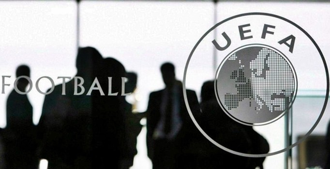 Galatasaray UEFA'ya gidiyor: Cezayı kaldırın!