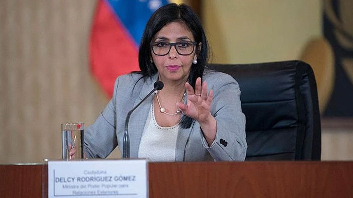Venezuela'da olağanüstü toplantı: 'Başka bir devletin kontrolünde olmayacağız'