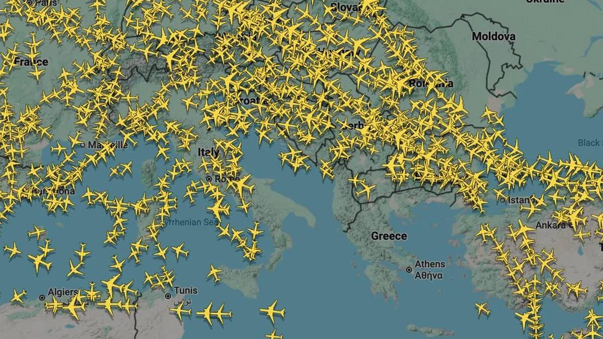 Yunanistan hava sahasını kapattı