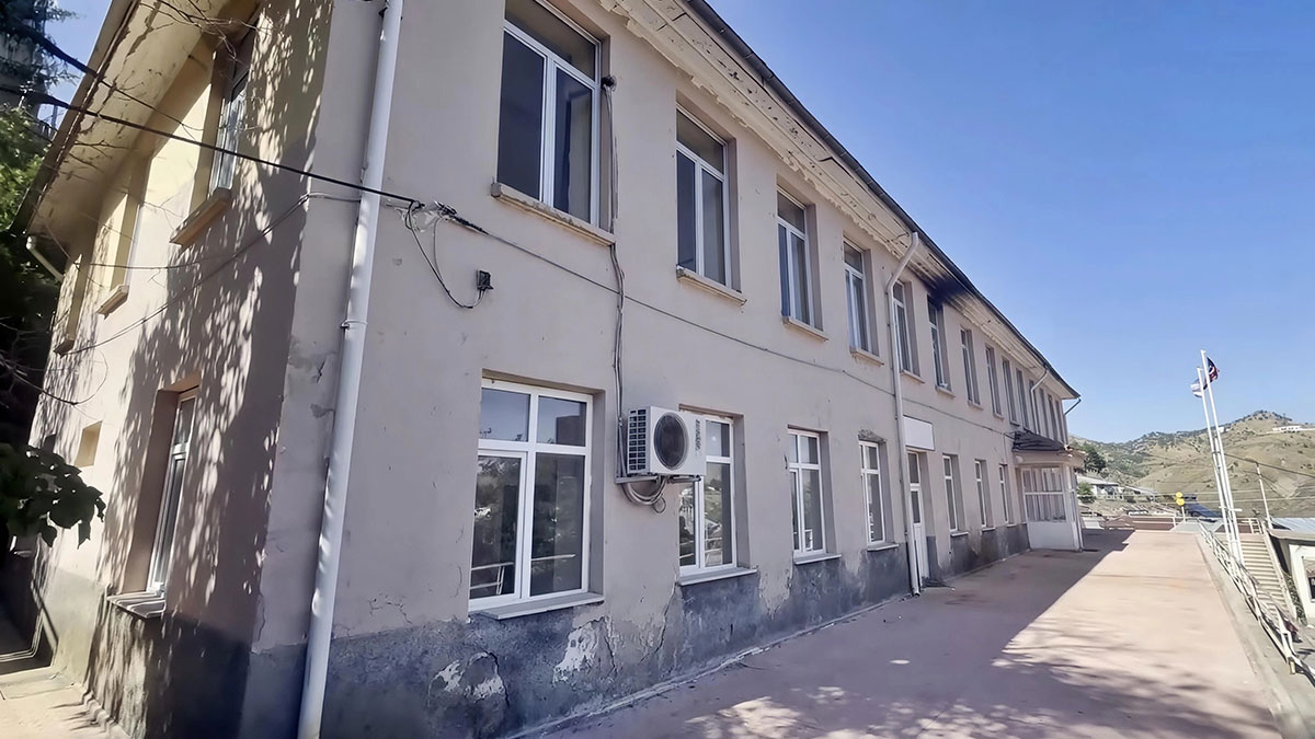 Sahibinden satılık hastane ilanındaki takas seçeneği şaşırttı!