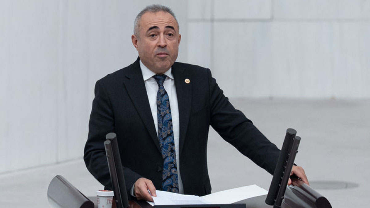 İrfan Karatutlu DEVA Partisi'nden istifa etti