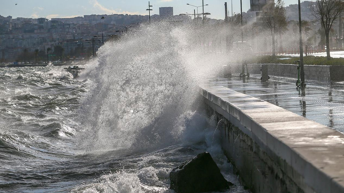 Meteoroloji'den Ege Denizi için fırtına uyarısı