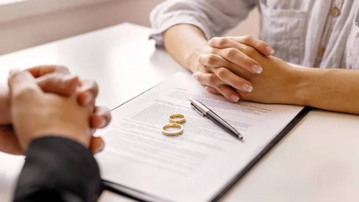 Yargıtay'dan emsal karar: Boşandıktan sonra tazminat istenemez