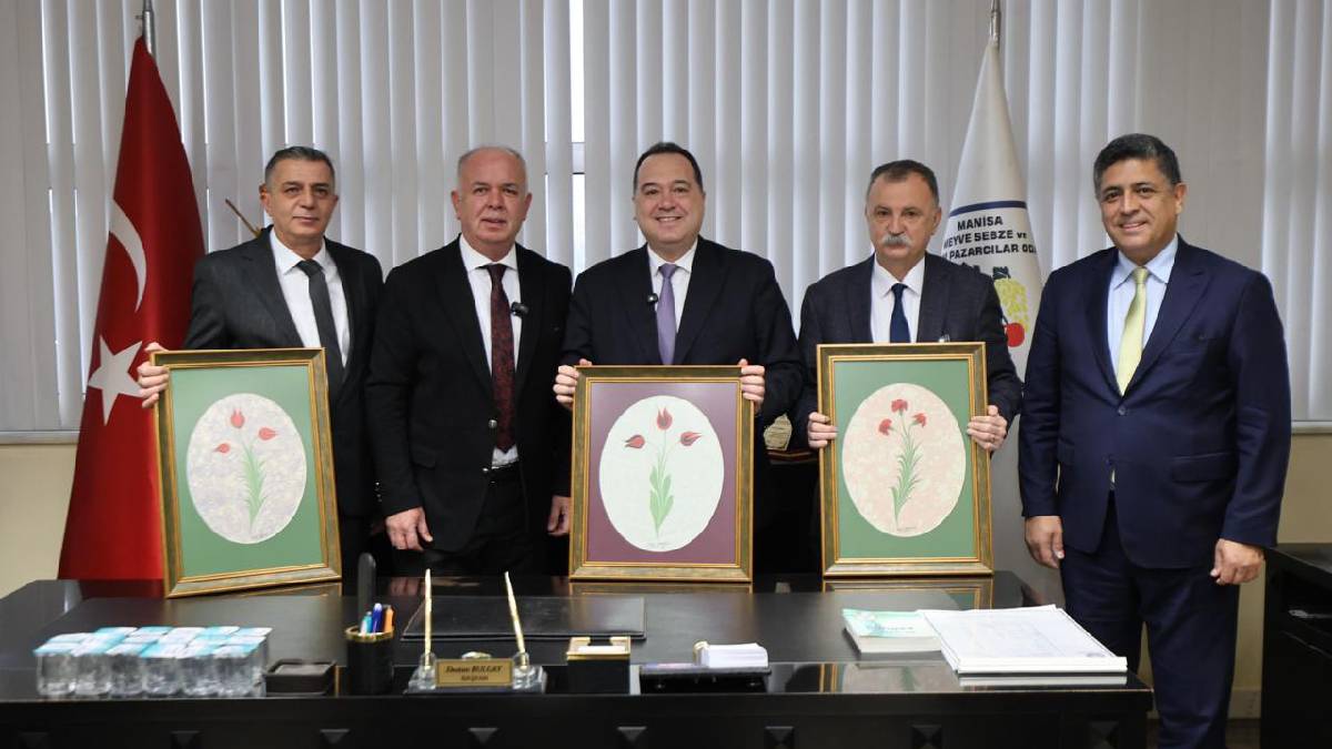 Başkan Dutlulu Pazarcılar Odası’na müjdelerle gitti