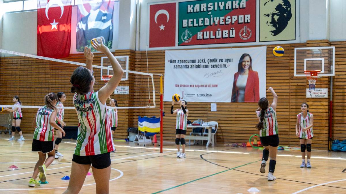 Karşıyaka Belediyesinden voleybol turnuvası: Spor tutkunları filede buluşacak