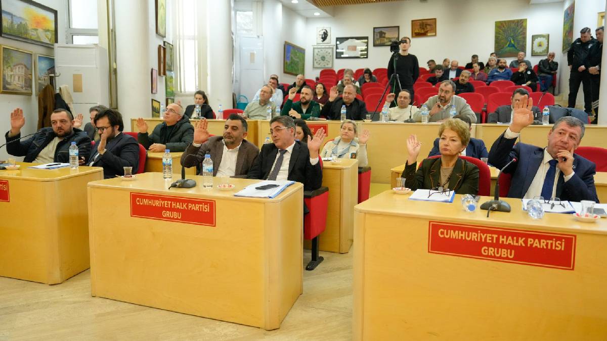 Başkan Deveciler’den Burhaniye’ye TOKİ müjdesi