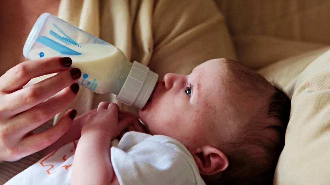 Nestle bebek mamalarını geri çağırıyor: Toksin riski var