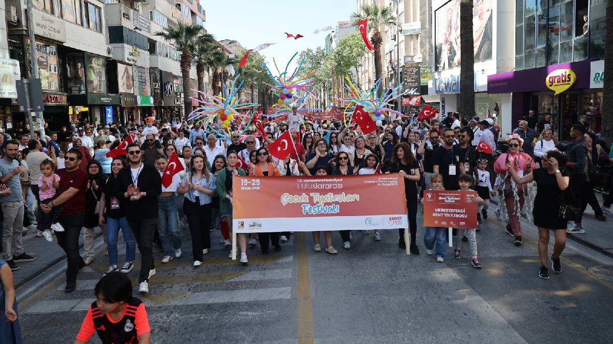 Uluslararası Çocuk Tiyatro Festivali, Merkezefendi’ye prestijli ödül getirdi