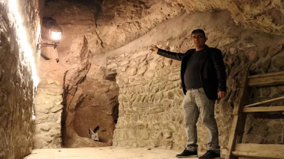 Baba ocağını yenileyeyim dedi, gördüklerine inanamadı! 2 bin yıllık yer altı dünyası keşfetti