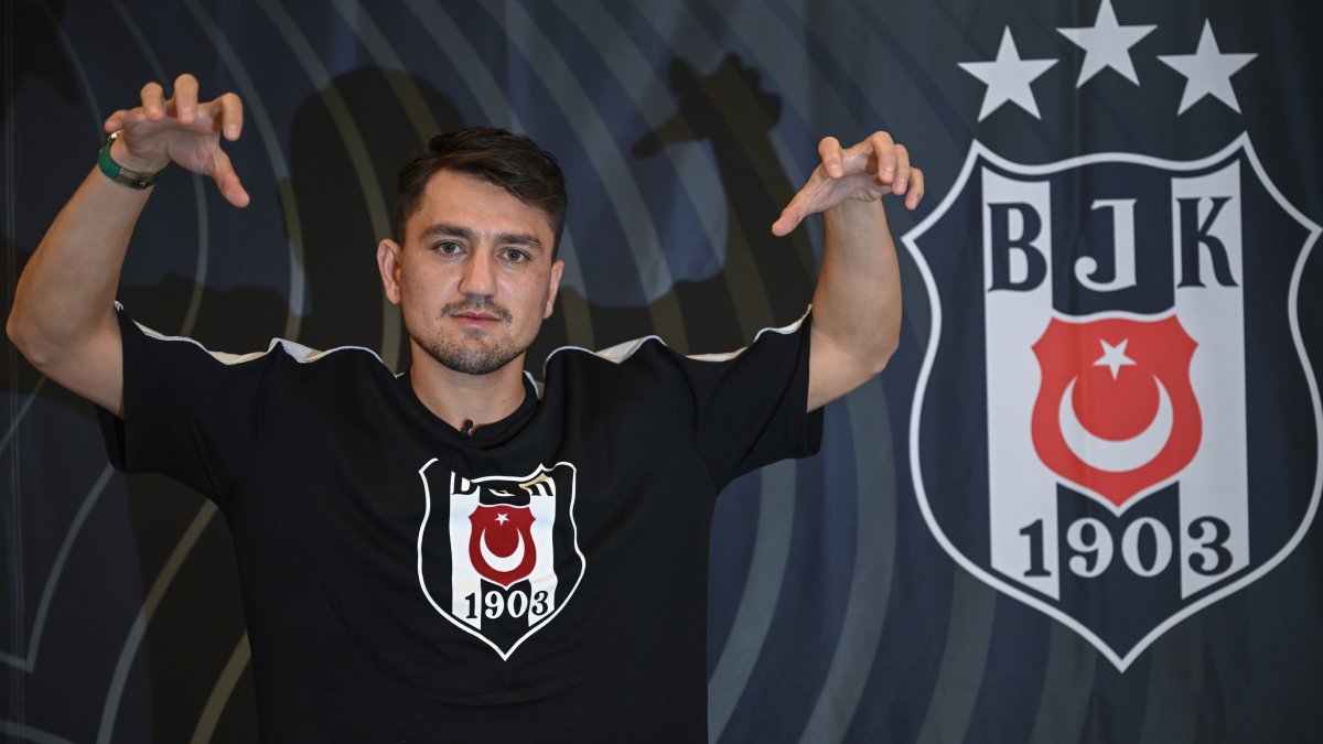 Cengiz Ünder, kariyerine Beşiktaş'ta devam etmek istiyor: "Opsiyonun kullanılmasını isterim"