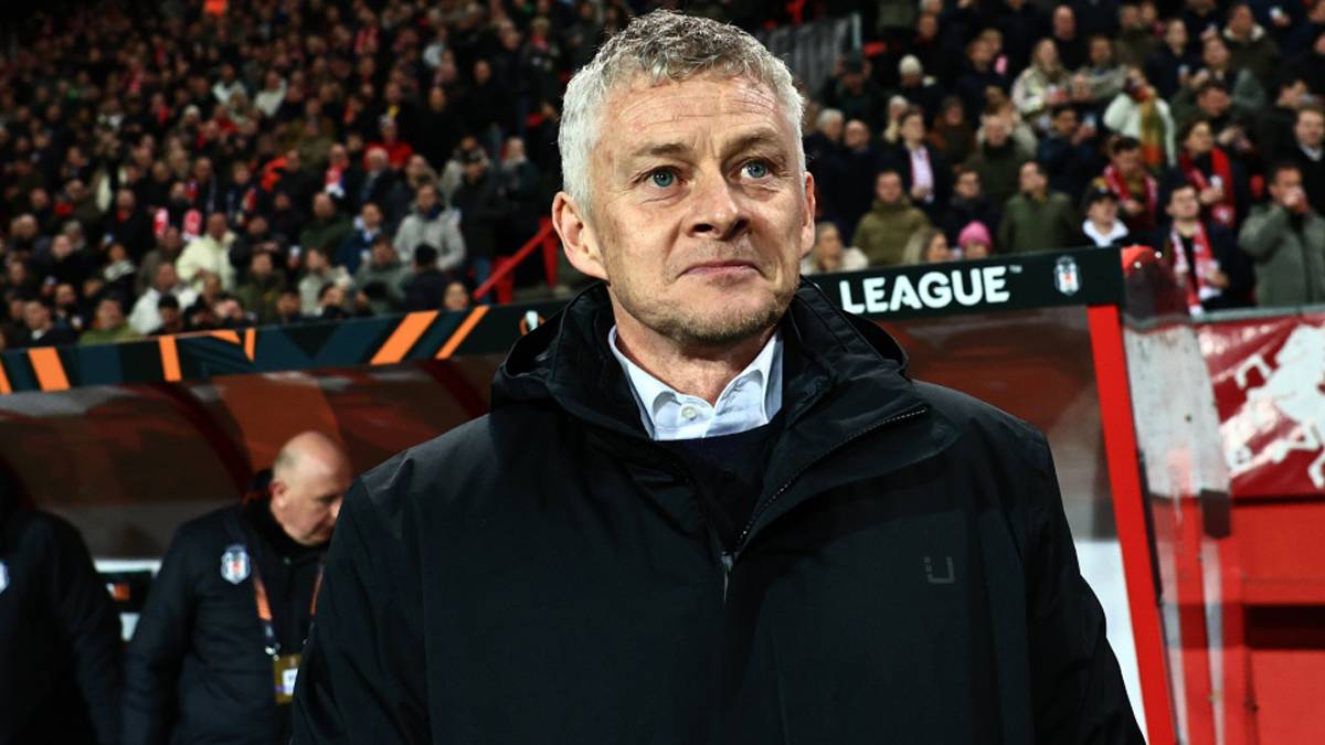 Ole Gunnar Solskjær dünya devine imza atıyor